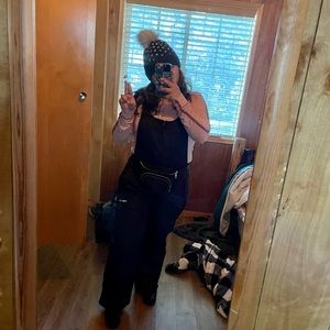 Meet your Posher, Jasmine